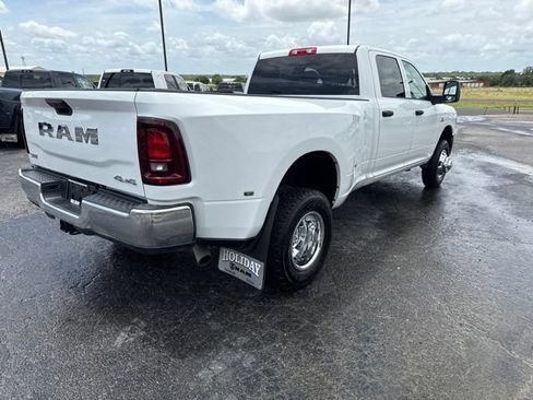 Used 2026 RAM 3500 Tradesman w/ Chrome Appearance Group A AWD/4WD image 11