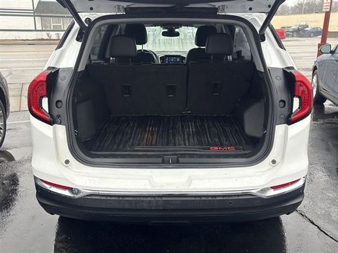 Certified 2023 GMC Terrain SLT image 24