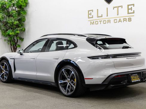 Used 2021 Porsche Taycan Turbo S image 3