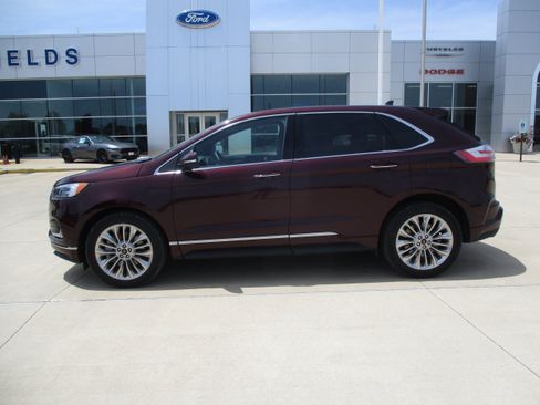 Used 2024 Ford Edge Titanium w/ Titanium Elite Package AWD/4WD image 3