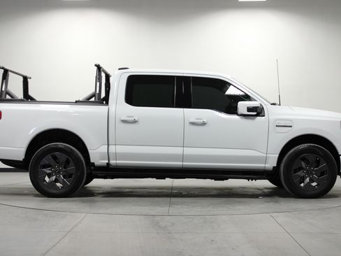 Used 2023 Ford F150 Lightning Lariat w/ Equipment Group 511A High image 3