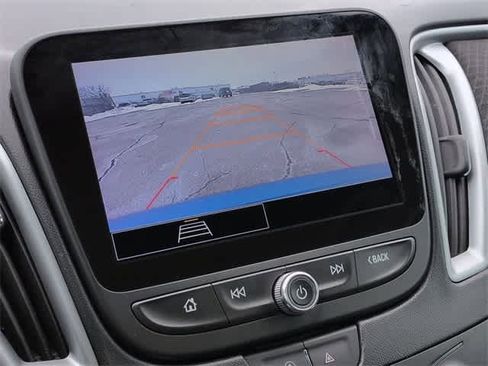 Used 2023 Chevrolet Malibu LS image 28