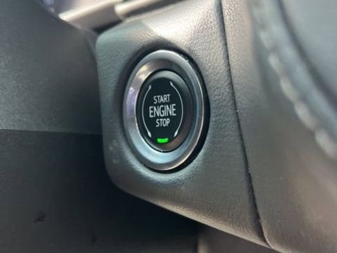 Used 2023 Chevrolet Tahoe Z71 w/ Luxury Package image 20