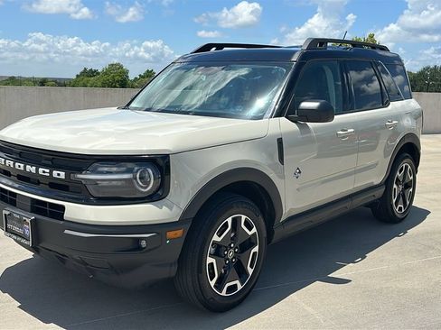 Used 2024 Ford Bronco Sport Outer Banks w/ Tech Package AWD/4WD image 8