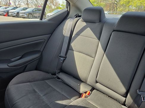 Used 2025 Nissan Altima 2.5 SV image 12