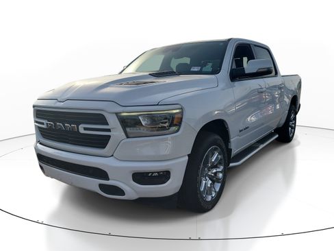 Used 2023 RAM 1500 Laramie AWD/4WD image 3