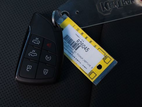 Used 2024 GMC Hummer EV 3X w/ Omega Edition image 37