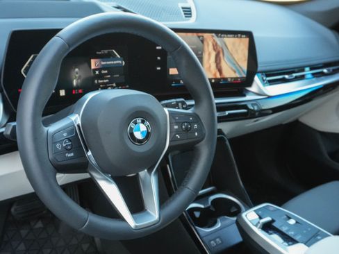 Used 2026 BMW X1 xDrive28i w/ Technology Package AWD/4WD image 10