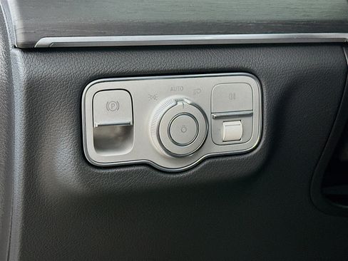 New 2026 Mercedes-Benz GLE 450 4MATIC image 10