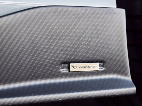 Used 2023 McLaren Artura image 15