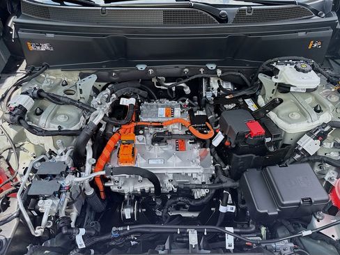 New 2026 Cadillac Vistiq Luxury image 32