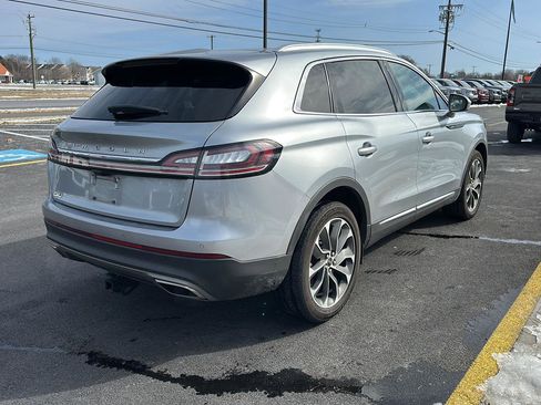 Certified 2023 Lincoln Nautilus Reserve w/ Luxury Package image 5