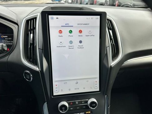 Certified 2022 Ford Edge Titanium image 19