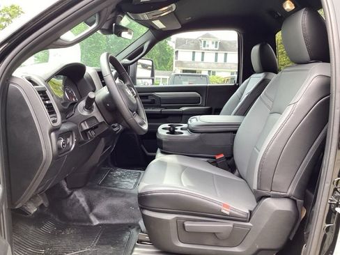 New 2026 RAM 5500 Tradesman w/ Chrome Appearance Group AWD/4WD image 17