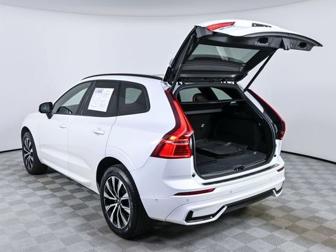 Certified 2024 Volvo XC60 B5 Plus w/ Protection Package Premier AWD/4WD image 32