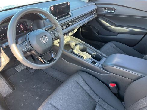 Used 2023 Honda Accord EX image 15
