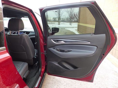 Used 2022 Buick Enclave Essence w/ Sport Touring Edition image 36