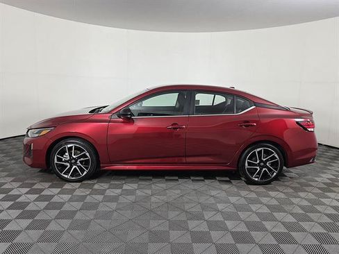 Used 2024 Nissan Sentra SR FWD image 8