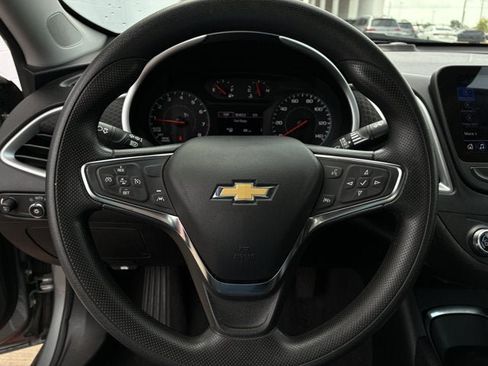 Used 2024 Chevrolet Malibu LT FWD image 14