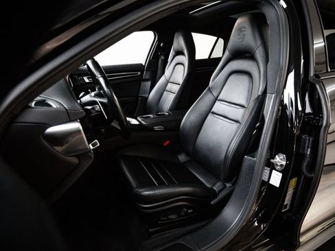 Certified 2023 Porsche Panamera 4 Platinum Edition AWD/4WD image 5