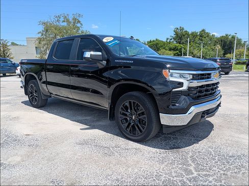 Used 2023 Chevrolet Silverado 1500 LT AWD/4WD image 3