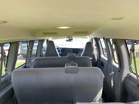 Used 2020 Chevrolet Express 3500 LT w/ LT Preferred Equipment Group RWD image 7