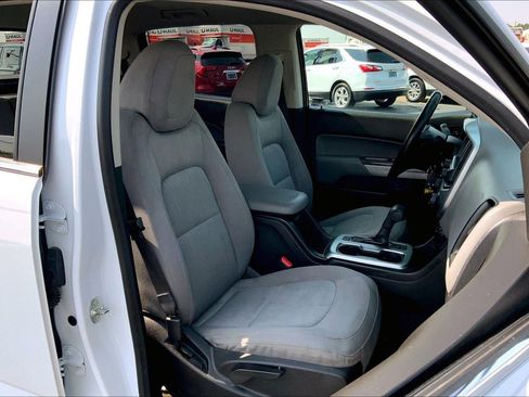 Used 2016 Chevrolet Colorado LT w/ LT Convenience Package image 6