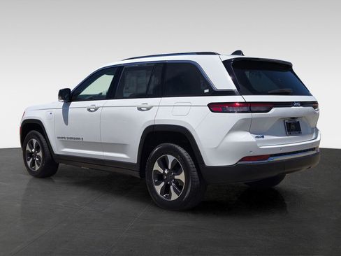 Used 2024 Jeep Grand Cherokee Limited 4xe AWD/4WD image 8