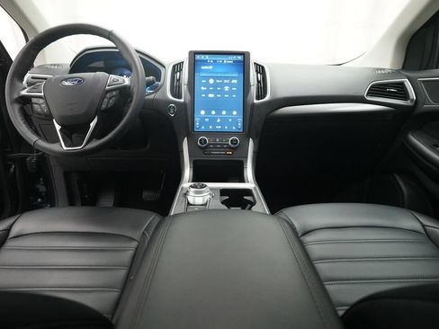 Used 2024 Ford Edge SEL w/ Convenience Package AWD/4WD image 5