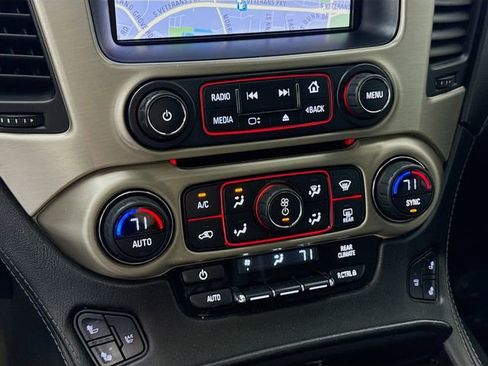 Used 2015 GMC Yukon Denali w/ Touring Package AWD/4WD image 18