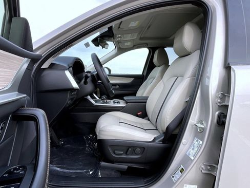 Certified 2026 MAZDA CX-90 3.3 Turbo w/ Preferred Package AWD/4WD image 9