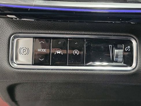 Used 2024 Buick Envision Preferred AWD/4WD image 36