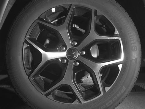 Used 2025 Jeep Compass Limited image 11