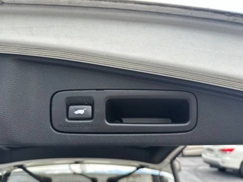 Used 2018 Honda CR-V EX-L image 9