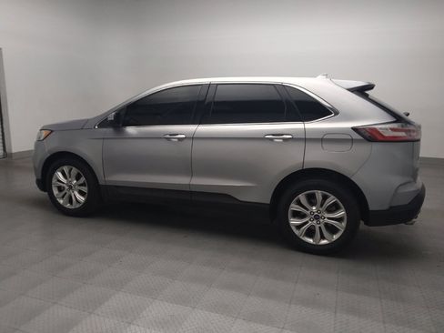 Used 2020 Ford Edge Titanium w/ Equipment Group 301A image 3