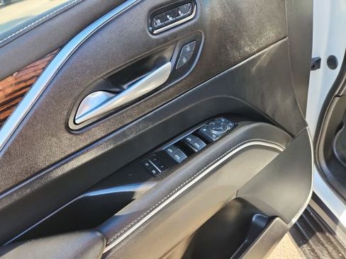 Certified 2023 Cadillac Escalade ESV Premium Luxury image 24