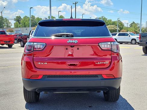 Used 2025 Jeep Compass Limited AWD/4WD image 5