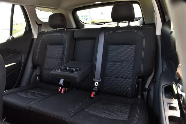 Used 2024 GMC Terrain SLE AWD/4WD image 21