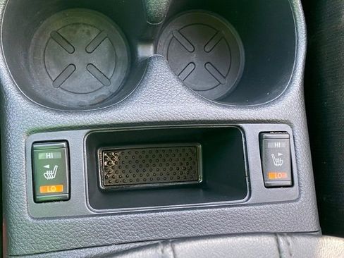 Used 2019 Nissan Rogue SV image 31