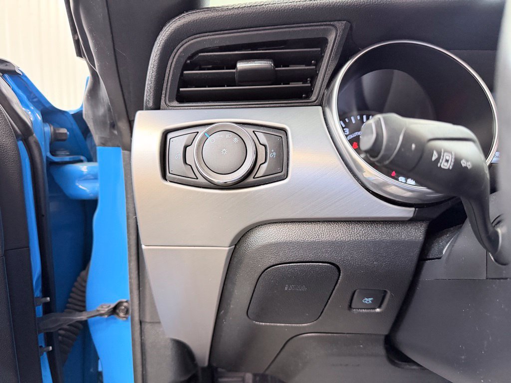 Used 2022 Ford Mustang Premium RWD image 32