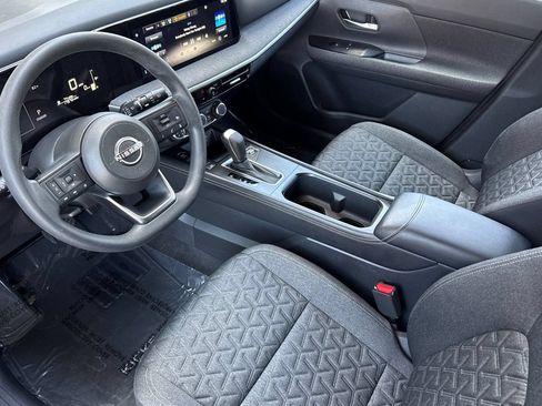 Certified 2025 Nissan Kicks SV AWD/4WD image 12
