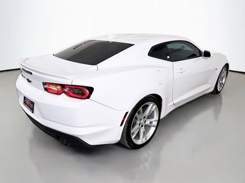Used 2021 Chevrolet Camaro LT w/ RS Package image 7
