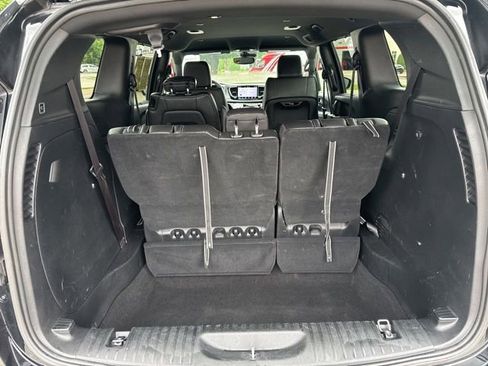Used 2025 Chrysler Pacifica Select FWD image 19
