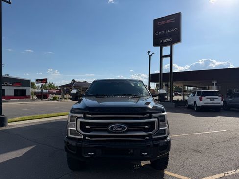 Used 2022 Ford F350 Platinum w/ Tremor Off-Road Package AWD/4WD image 3