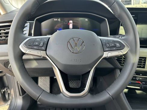 New 2026 Volkswagen Jetta SE FWD image 19
