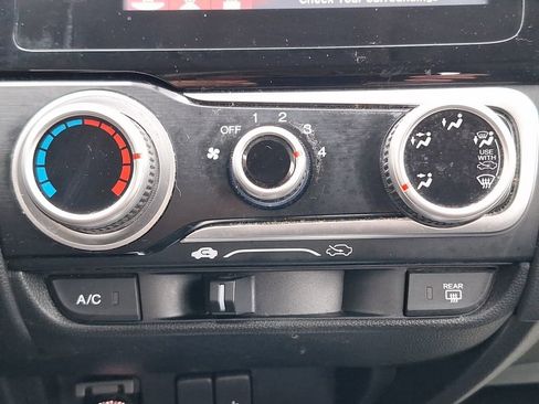 Used 2015 Honda Fit EX image 16