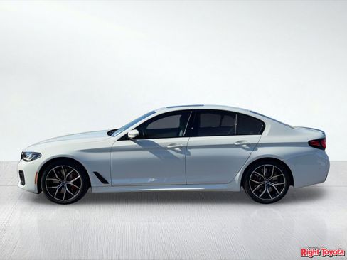 Used 2023 BMW 540i w/ M Sport Package image 2