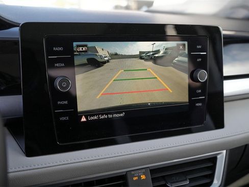 New 2026 Volkswagen Taos SEL image 14