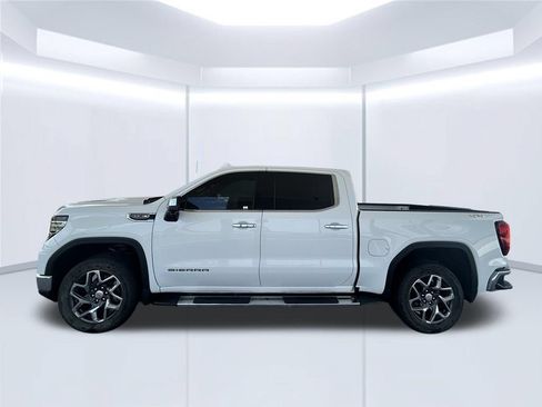 Used 2023 GMC Sierra 1500 SLT w/ SLT Premium Package AWD/4WD image 9