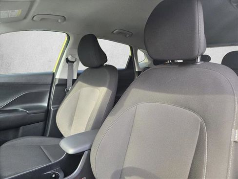 Certified 2025 Hyundai Kona SEL image 12